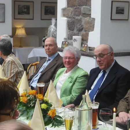 Hessischer Hof 3*