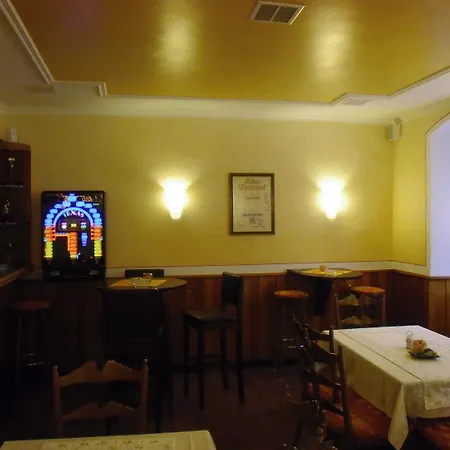 Отель Hessischer Hof 3*