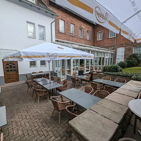 Hessischer Hof Отель 3*